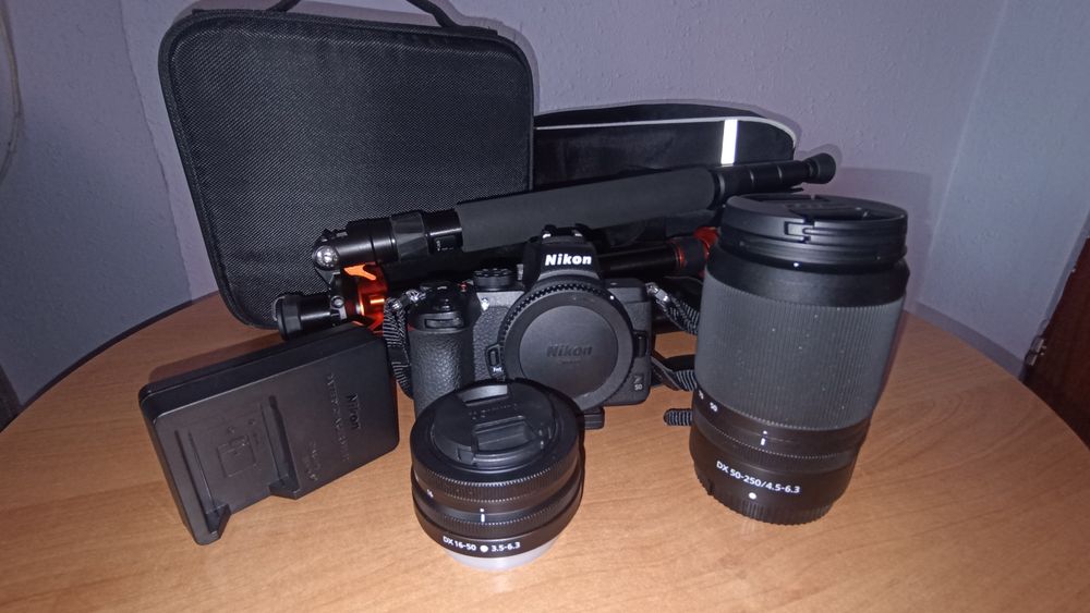 Gratis!Nikon z 50 , dwa obiektywy