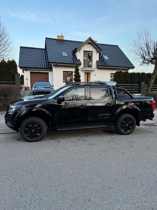 Nissan Navara salon polska Najbogatrza wersja wyposazenia