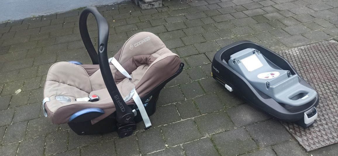 Fotelik samochodowy Maxi-Cosi Cabrio Fix + baza Family Fix nosidełko