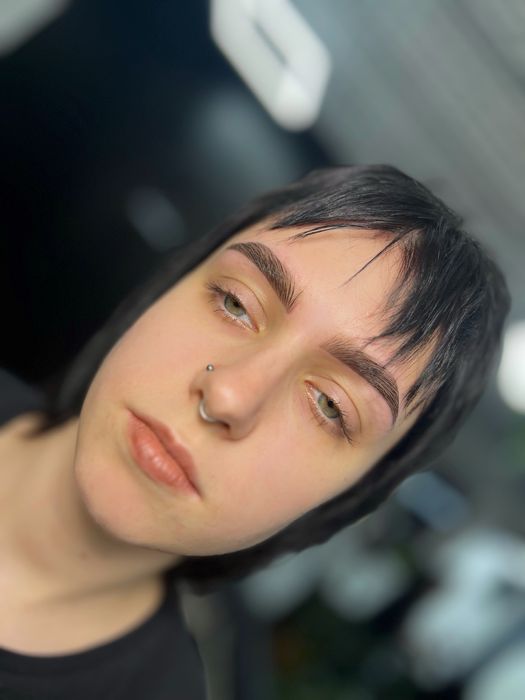 Фарбування ламінування корекція брів