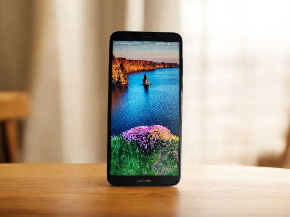 телефон Huawei P Smart