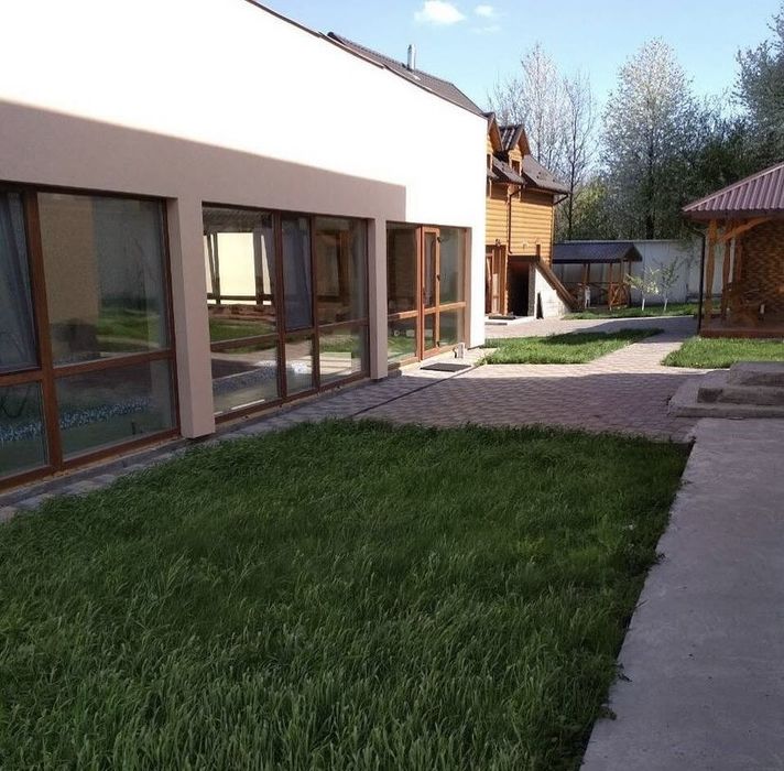 Оренда будинку подобово