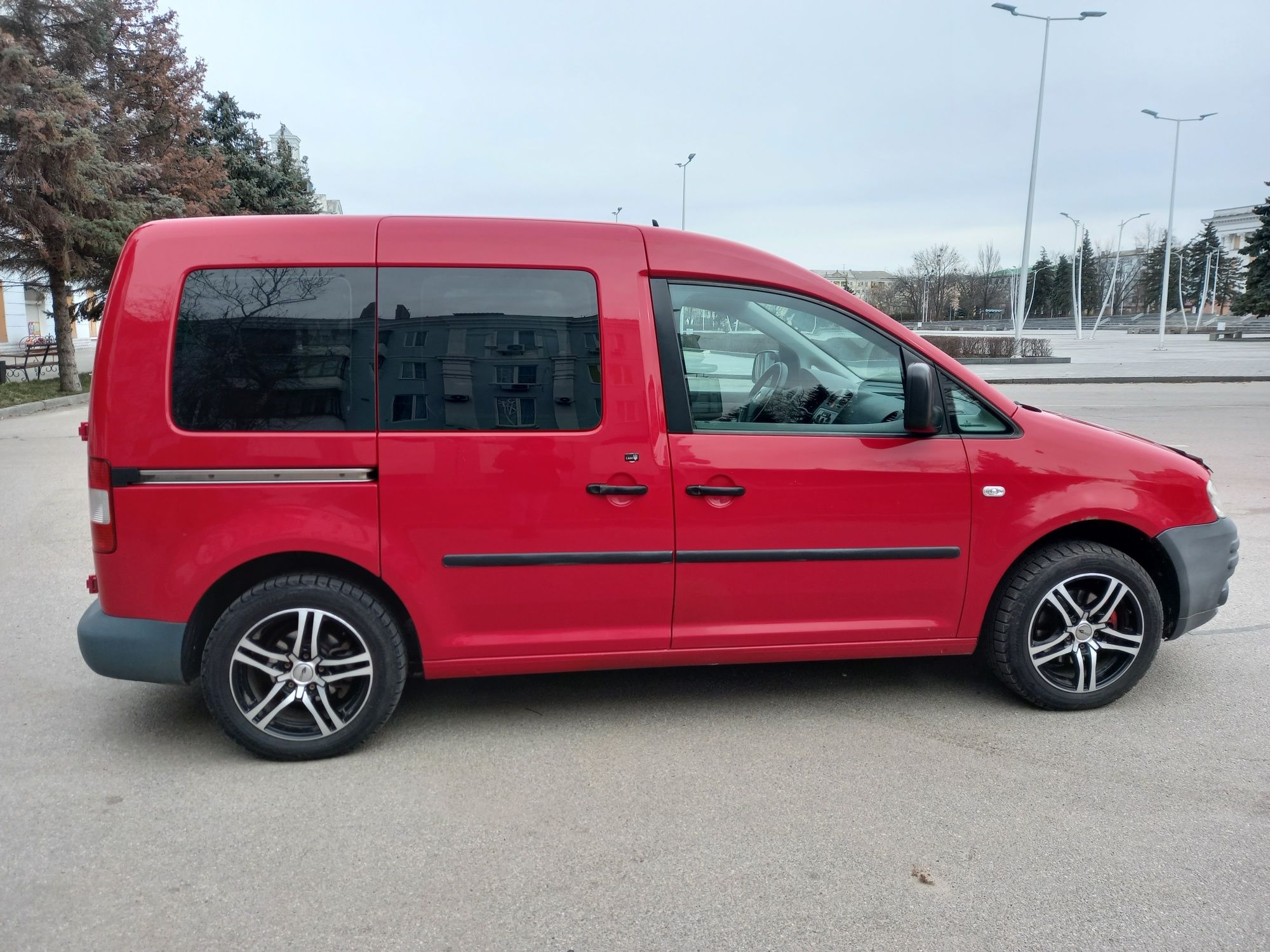 Volkswagen Caddy 1.9 дизель