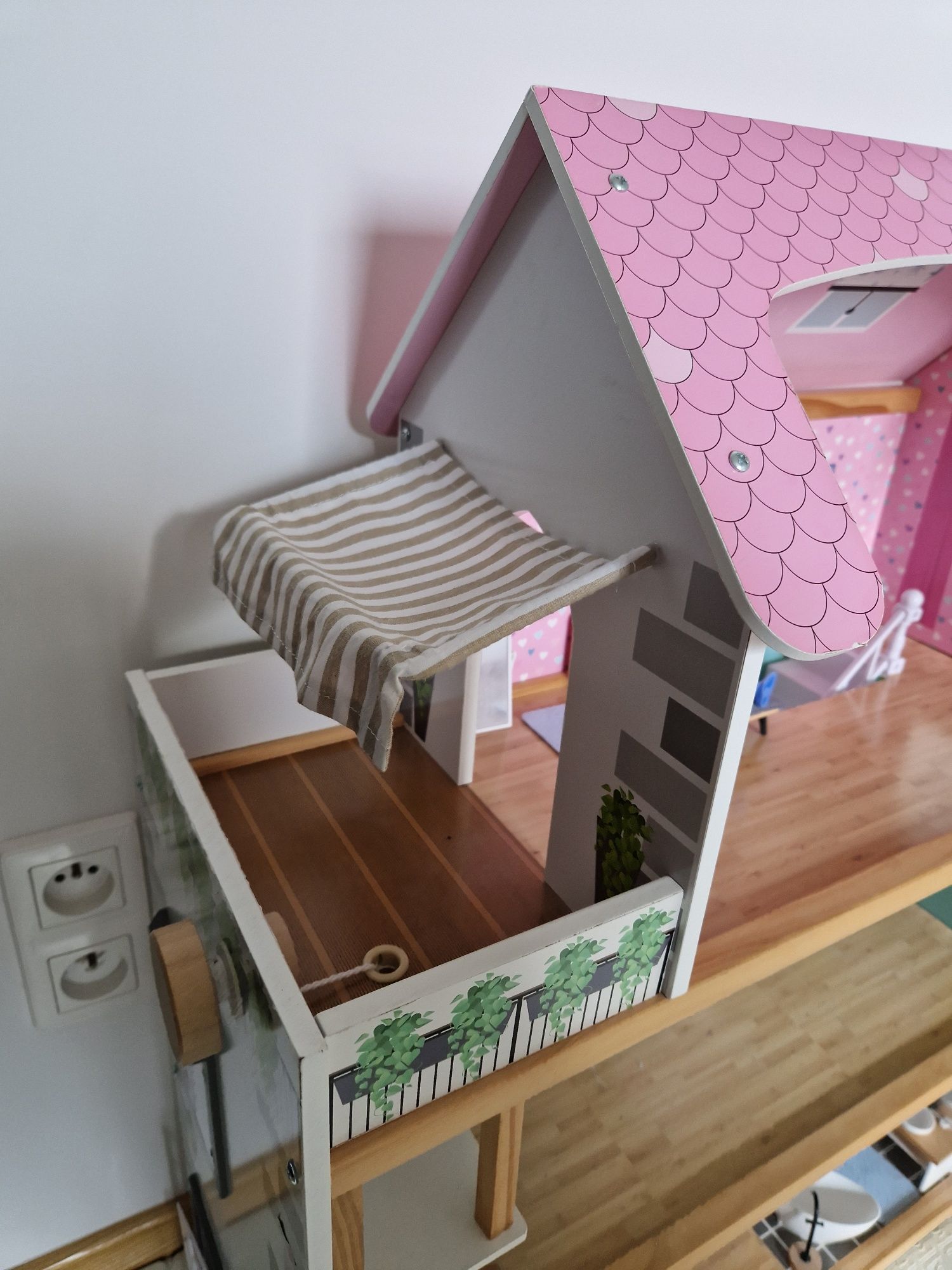 Domek dla lalek XXL, 54 elementy - drewniany, stan idealny