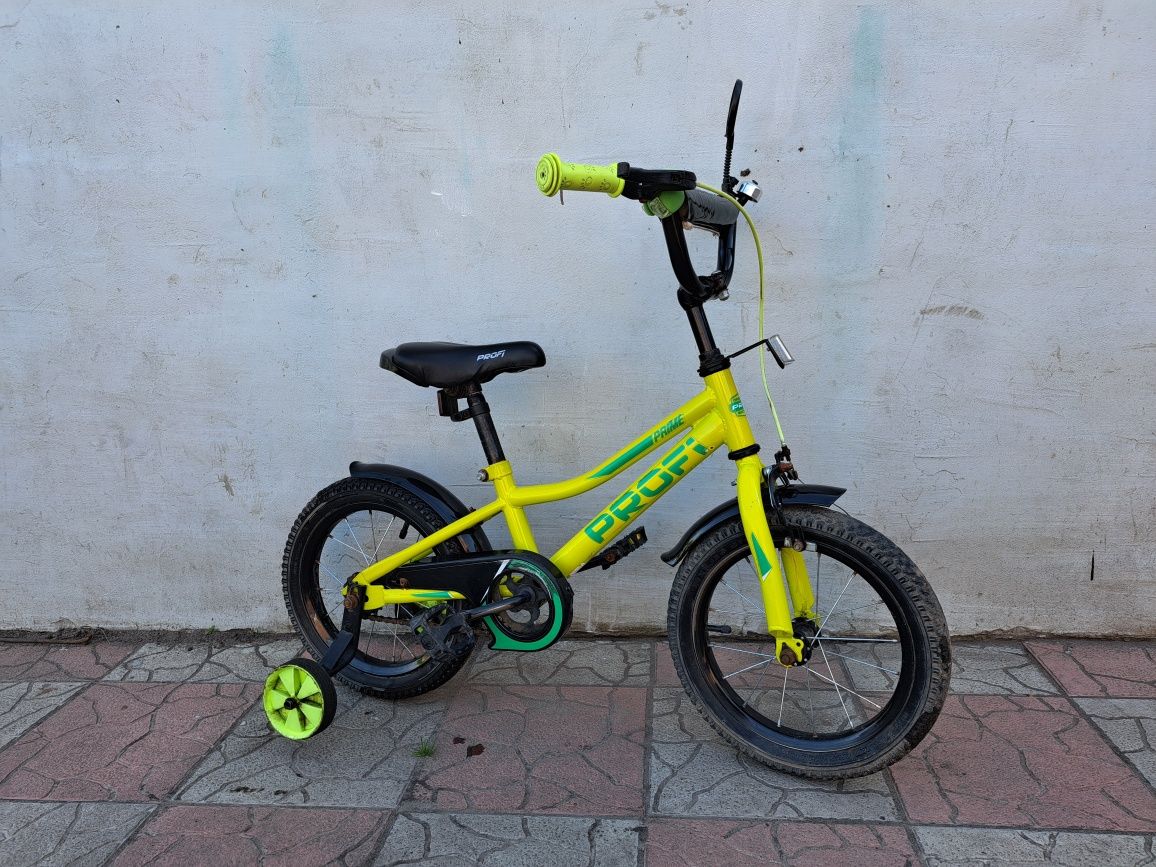 Детский двухколесный велосипед желтый profi 14 дюймов