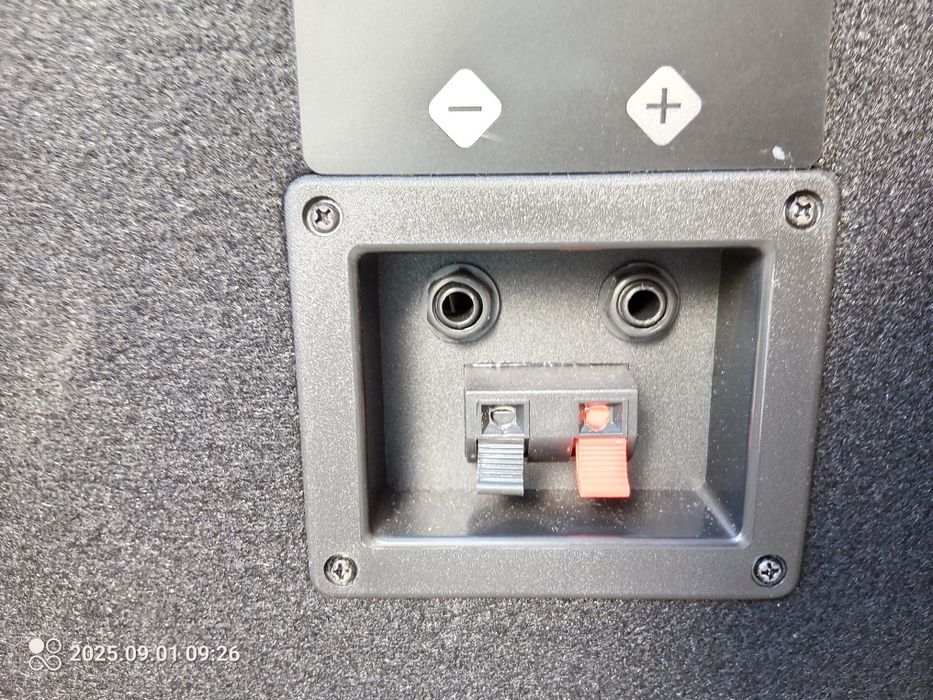 Kolumny pasywne 300 watt auna cube series

Cena za pojedyncza kolumnę