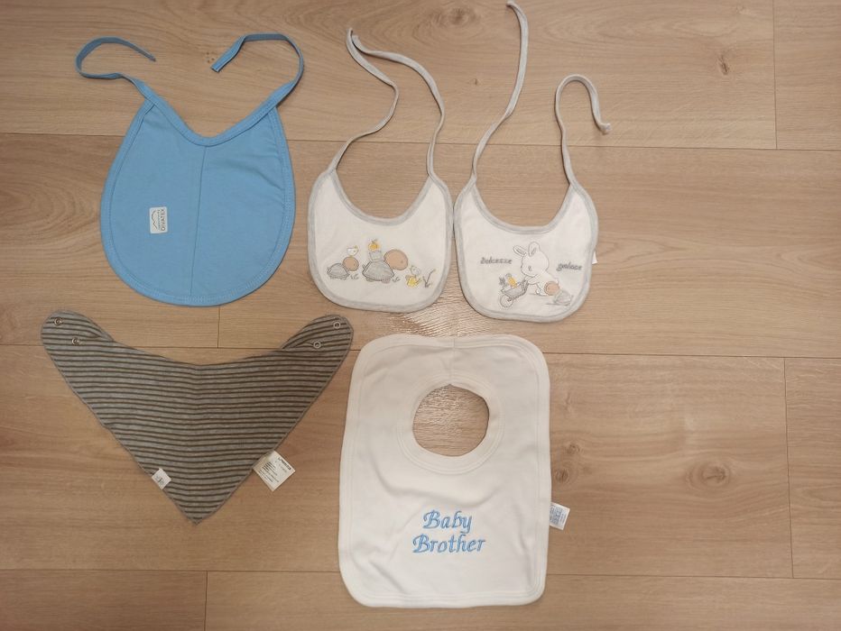 Слюнявчик тканевый