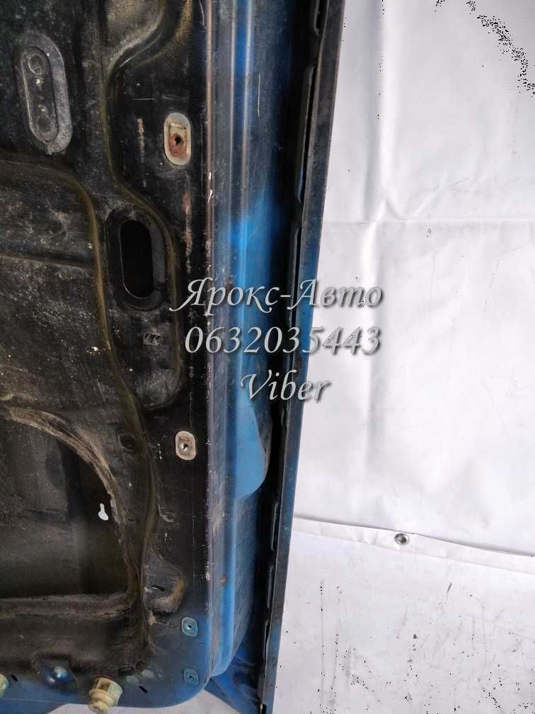 передняя левая дверь Renault 21 86-93  000026448