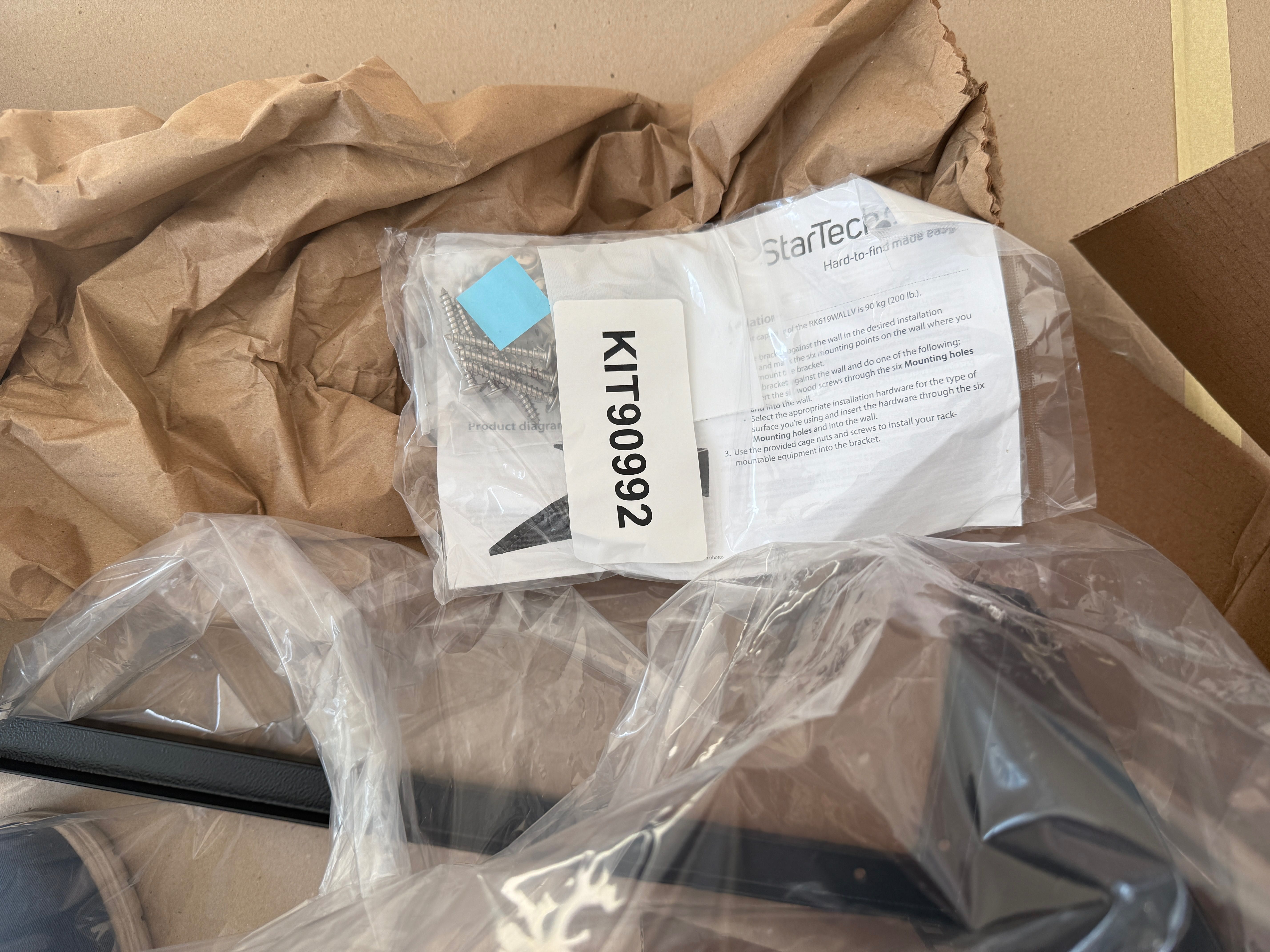Продам настінне кріплення StarTech.com 6U Wall Mount RK619WALLV