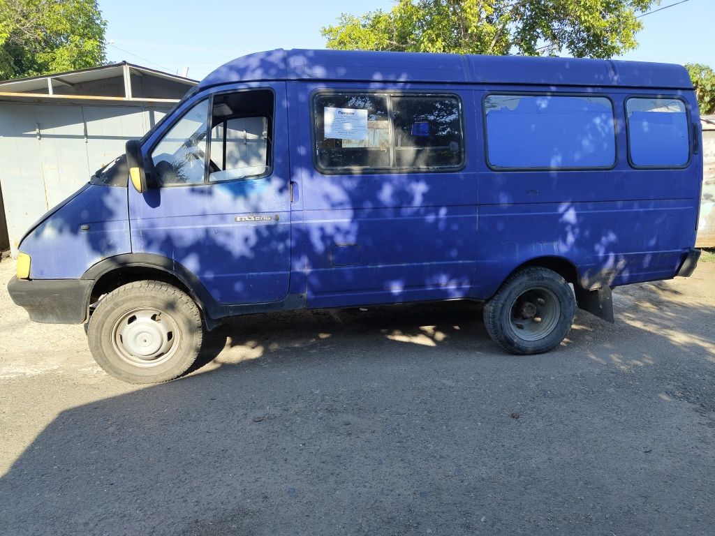 ГАЗ-32213  2.9л Газ/Бензин 6 місць