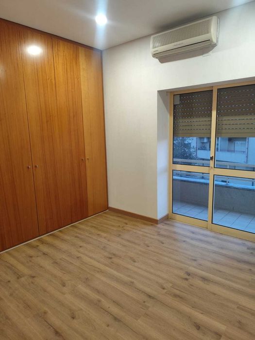 Apartamento T2 Sao Vicente arrendamento