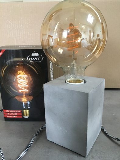 Lampka dająca ciepłe światło