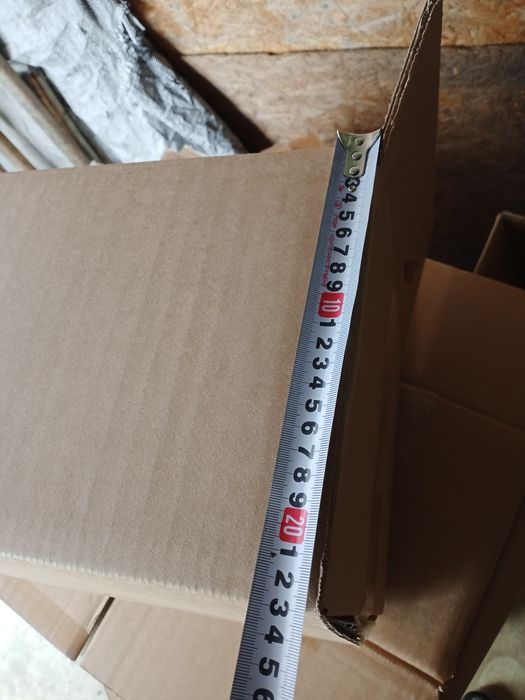 Коробочка коробка ящик тара, почта. Посылка переезд.