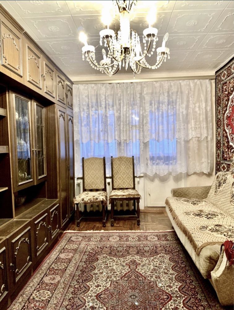 Продам 2 ком квартиру Южный 2-й мкр-н Коммунарский р-н