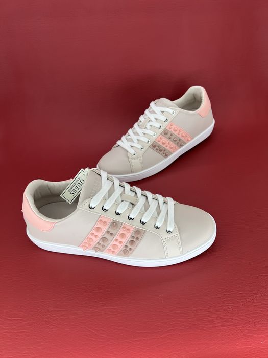 Кросівки жіночі 39р.  Guess Jacobb Studd