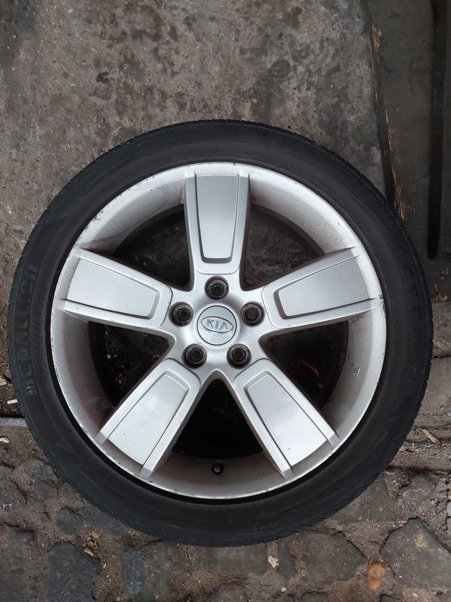 Opony letnie  z felgami KIA Soul 225/45 R18