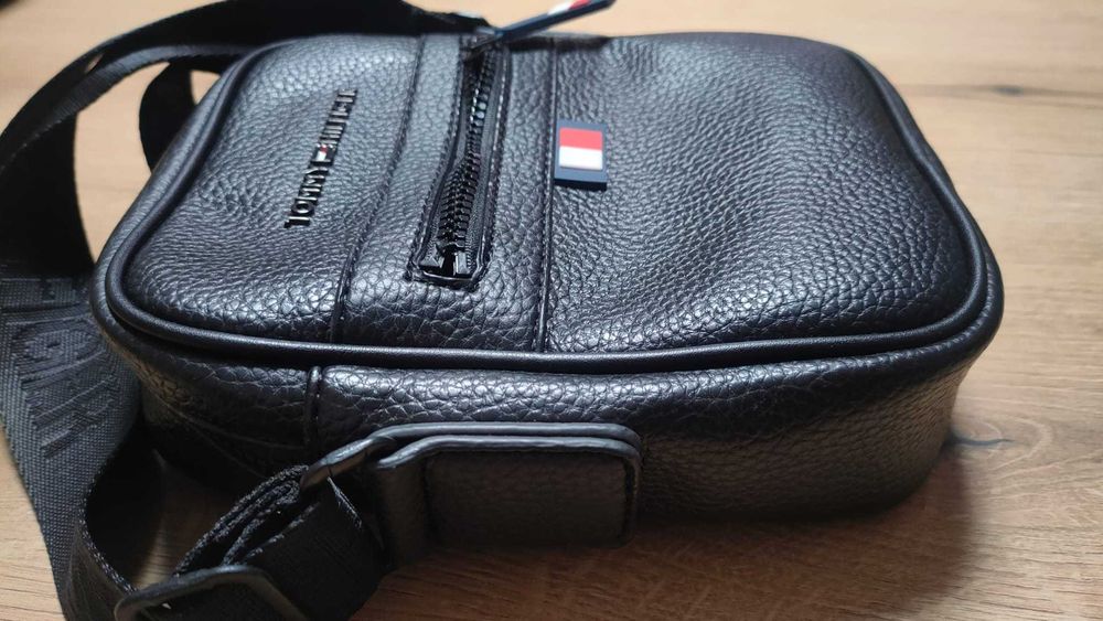Listonoszka Tommy Hilfiger