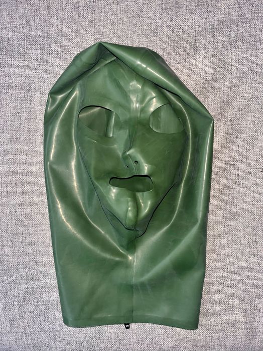 874/ ODRĘKI L Przebranie Teatr maska zielona army green latex lateks