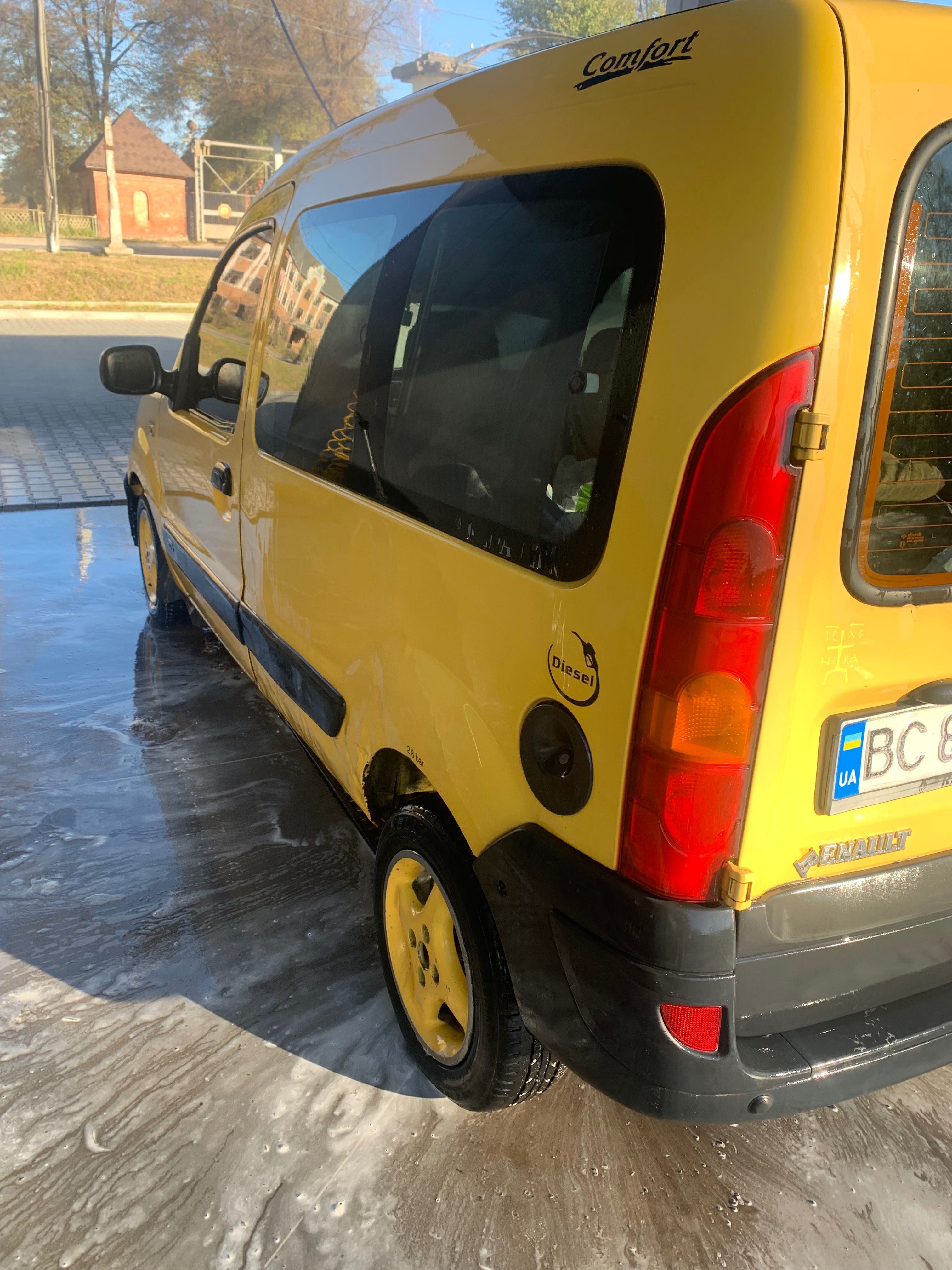 Продам кенго пасажир
