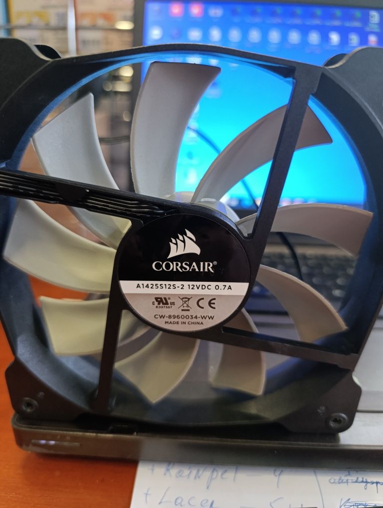 Вентилятор Corsair ML140