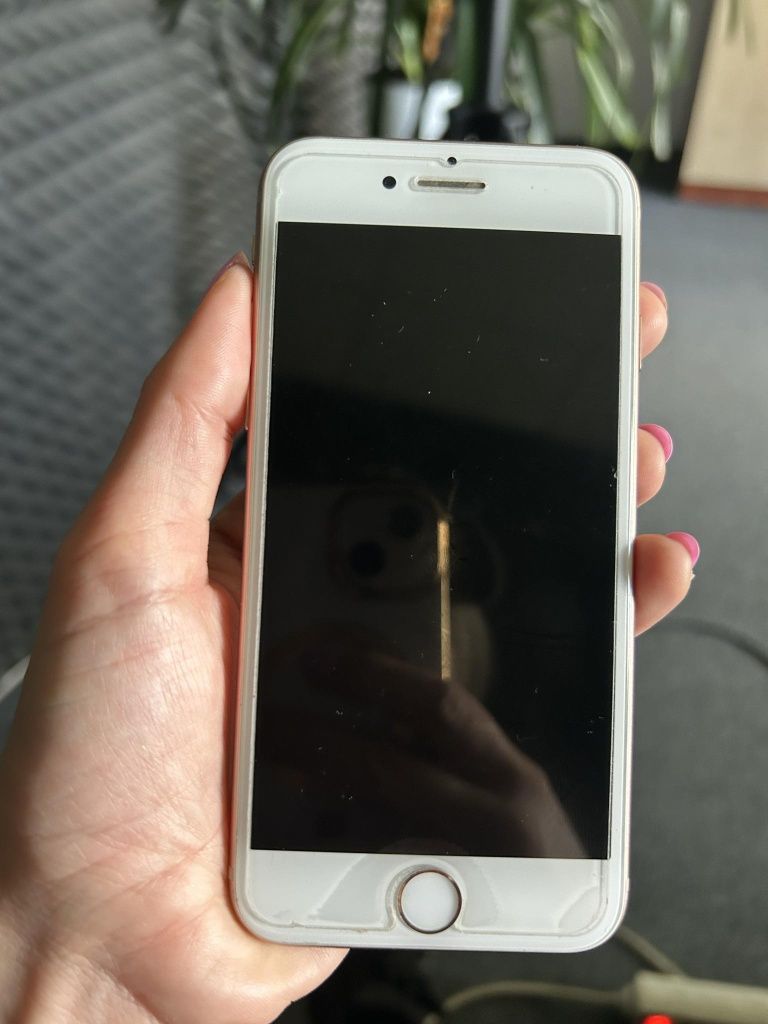 iPhone 8 64 GB gold