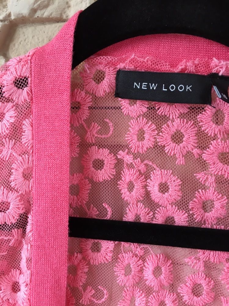 Sweterek s różowy malinowy z koronką swetr koronkowy zara new look