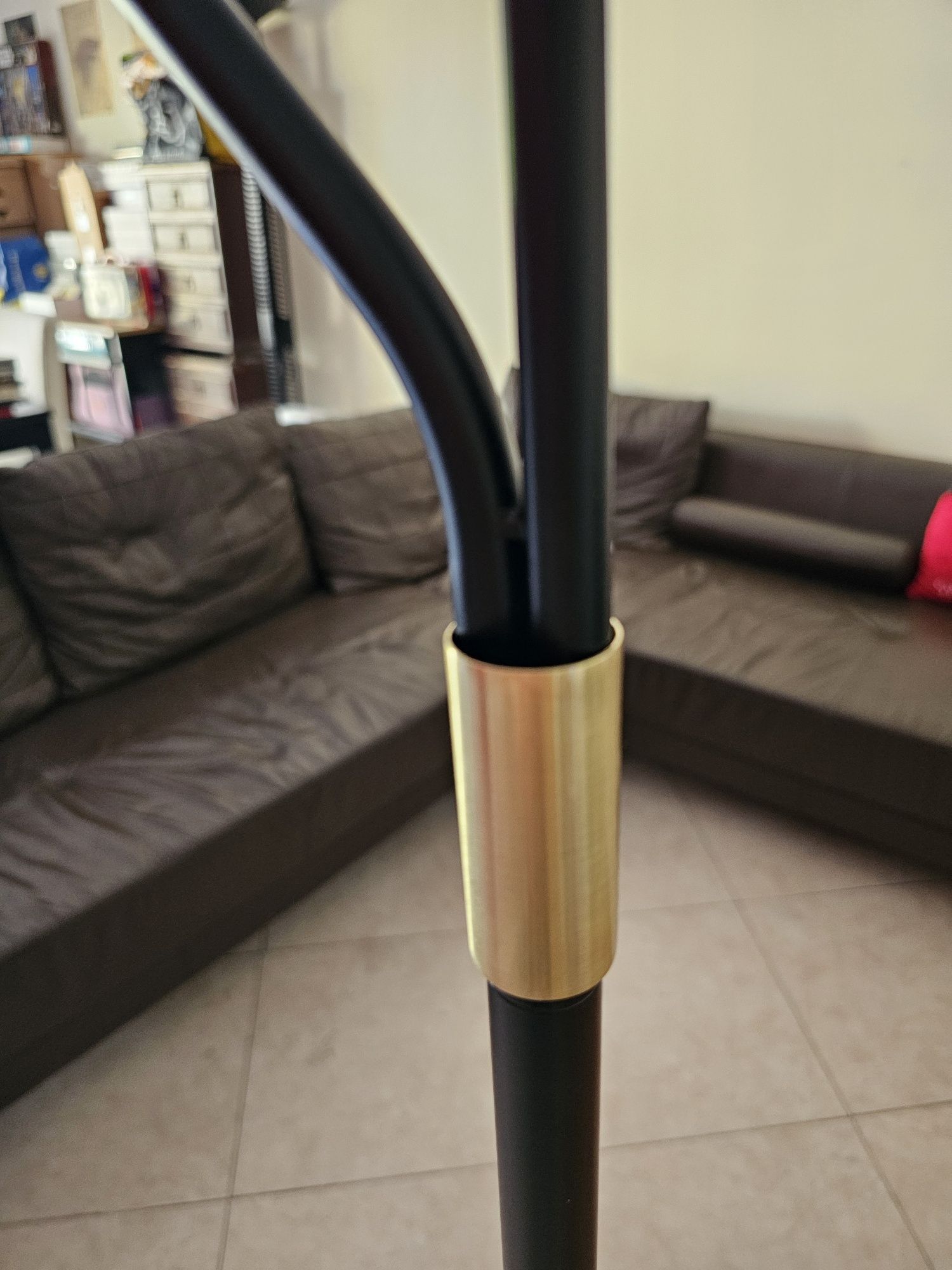 Candeeiro de pé BEVERLY de estilo industrial 181cm