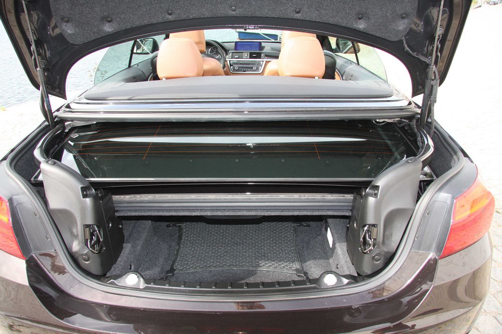 BMW 420 CABRIO - dx drive line Luxury Auto
27.990 €
Negociável