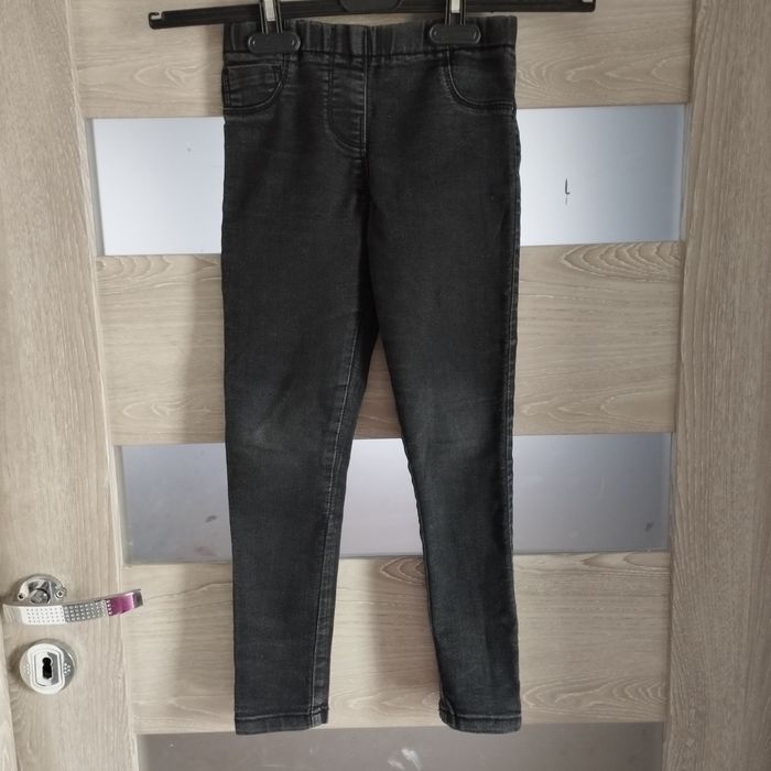 Czarne jeansowe legginsy dziewczęce 7 lat Dunnes Stores – elastyczne i