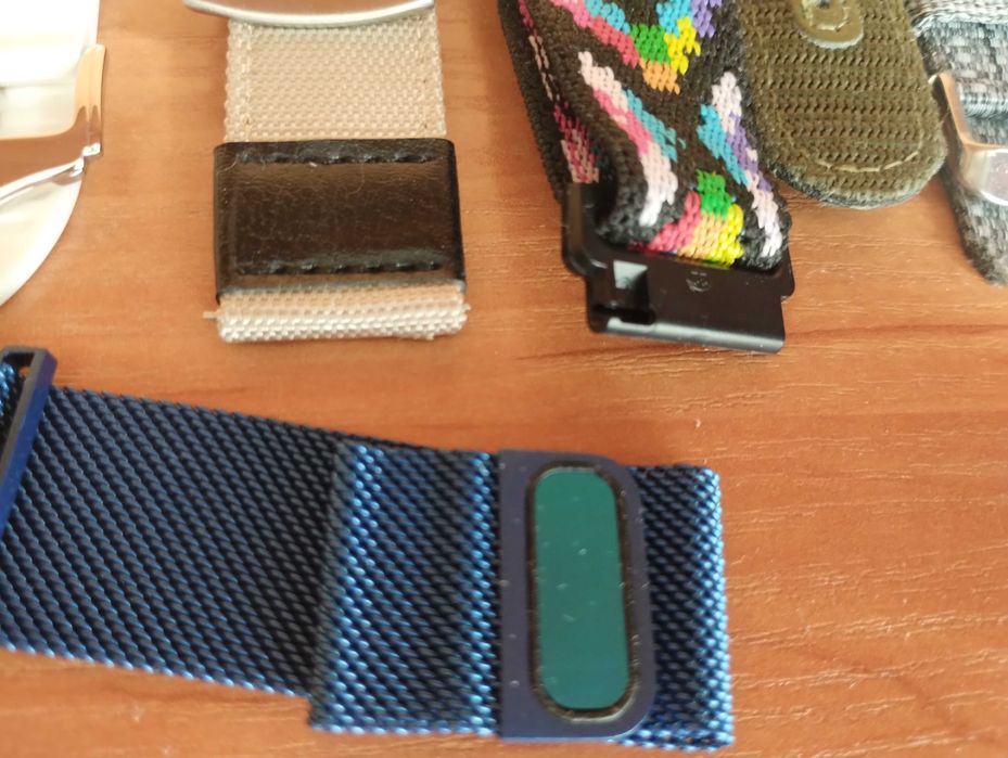 Kolekcja pasków do zegarków 22mm (24 pasków)