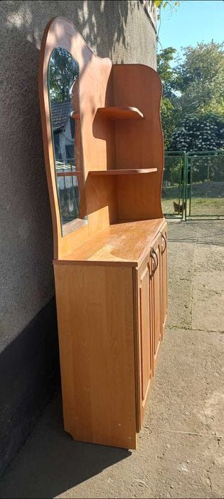 Продам тумбу із дзеркалом у прихожу
