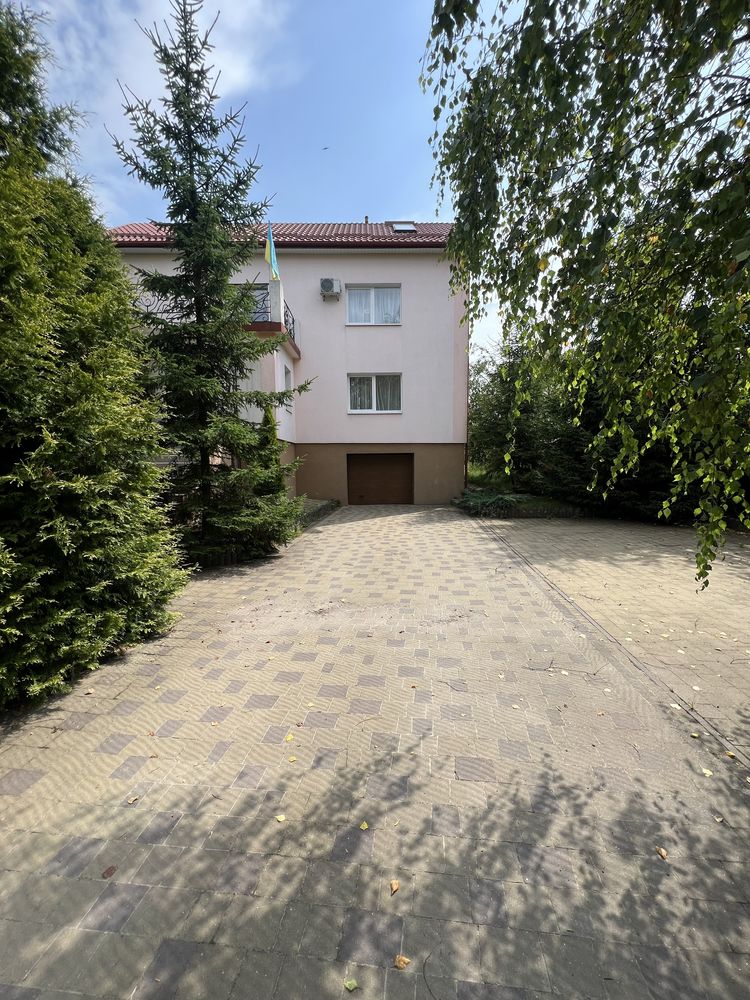 Кульпарківська Вікторія Гарденс 10ха Центр Львова 25хв Басівка Солонка