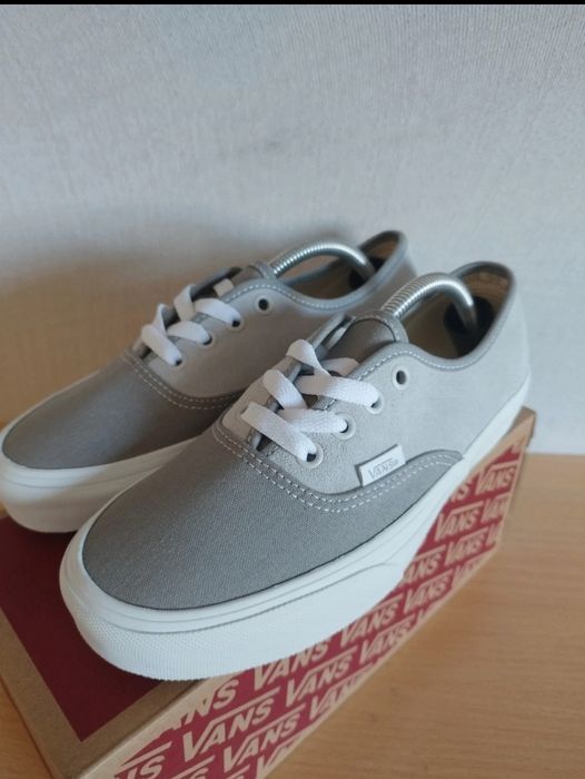 Vans Authentic Cinzentos. Tamanho 36,5. Novos nunca usados.