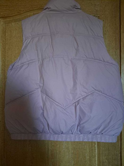 жіночий жилет ,верхня одежа