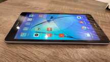 tablet Huawei MediaPad T3 '8 - bogaty zestaw - stan bdb