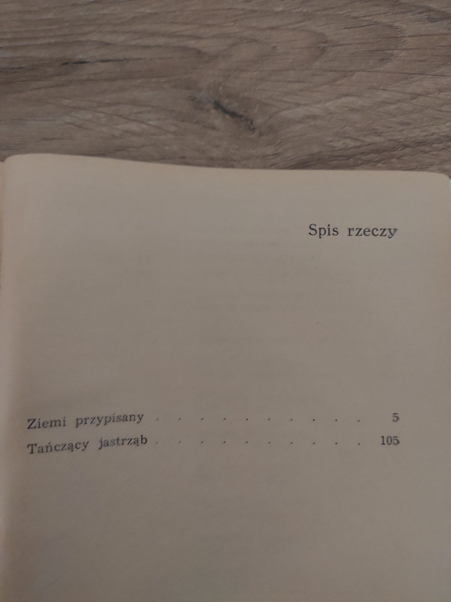 książka Julian Kawalec ziemi przypisany tańczący jastrząb 1976