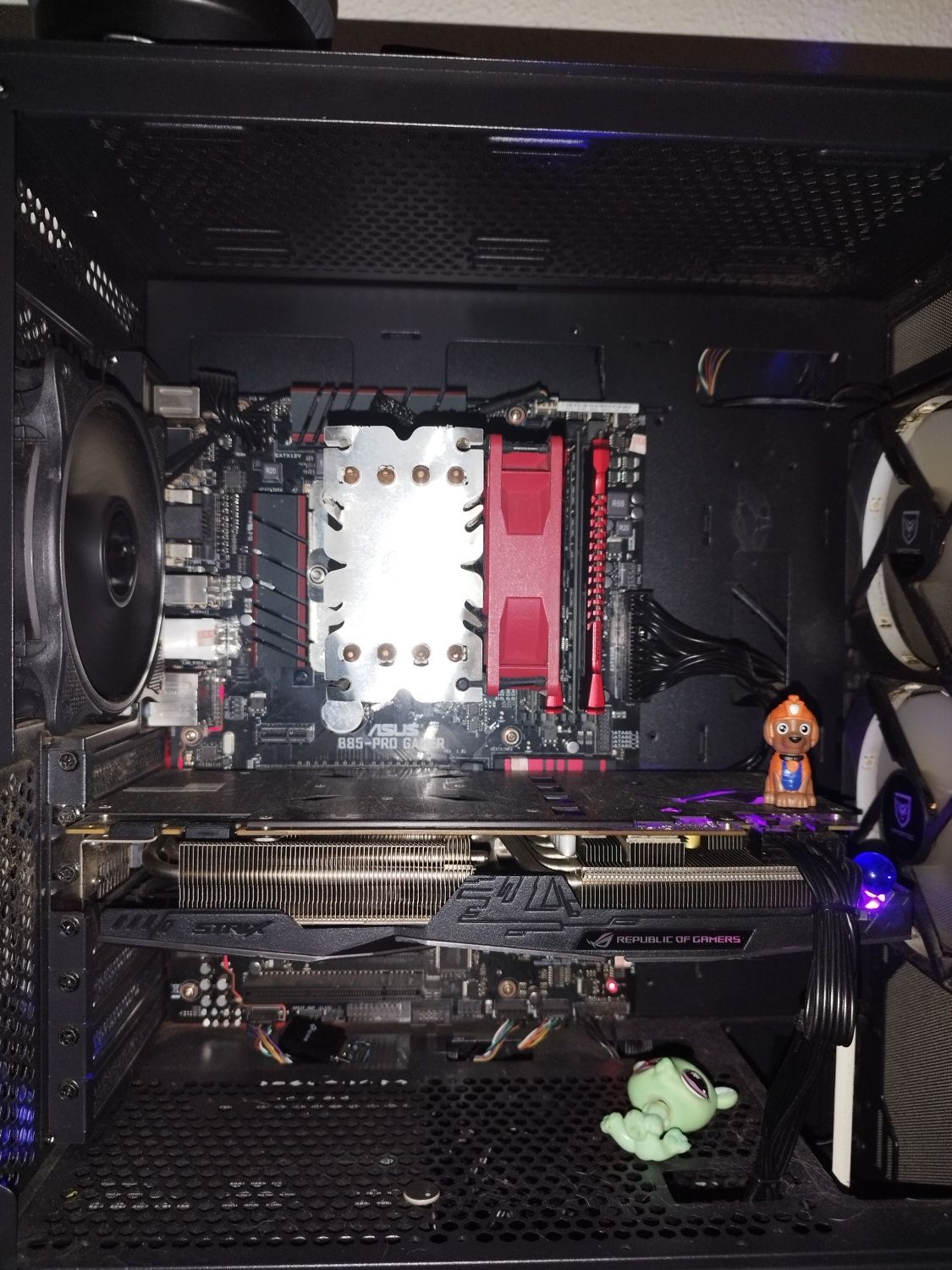 ASUS B85 Pro Gamer + I7 4770 + 32G Ram