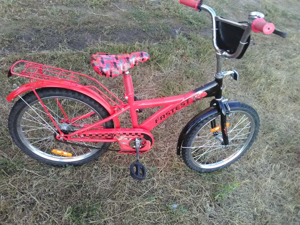 Продам детский велосипед 900гр.