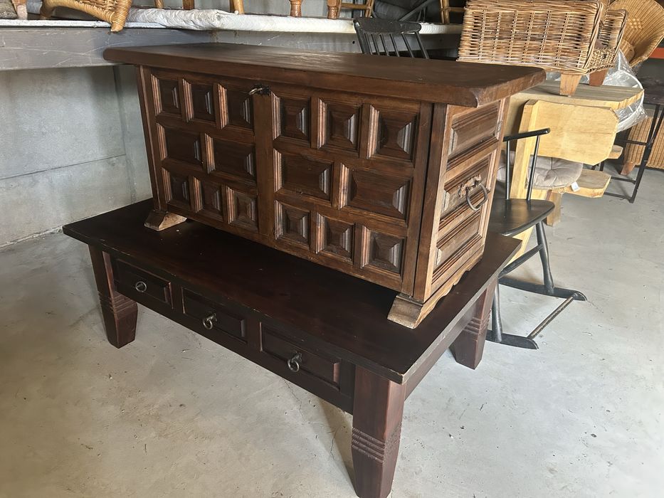 Stoły drewniane rattanowe ogrodowe