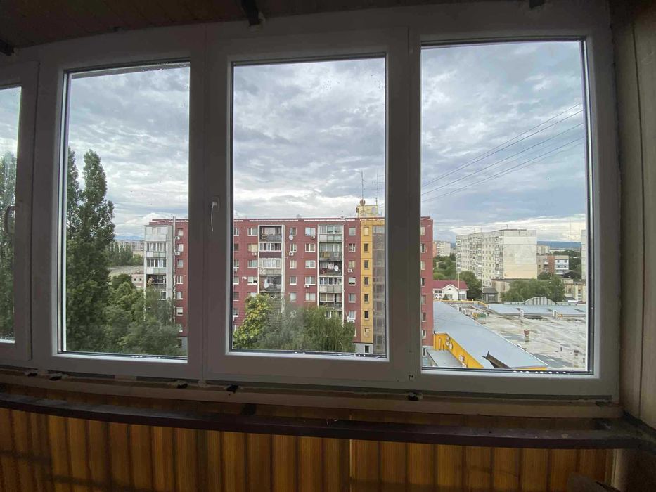 Зовнішня та внутрішня обшивка Балкону/ Пластикові вікна