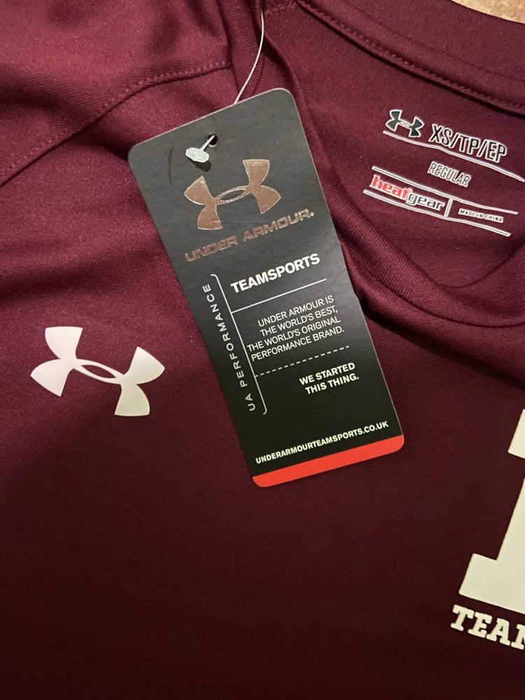 Футболка Under Armour нова ориіганальна розмір М-L всі заміри в дірект