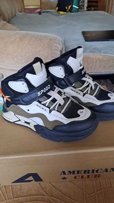 Демісезонні ботинки 35р.