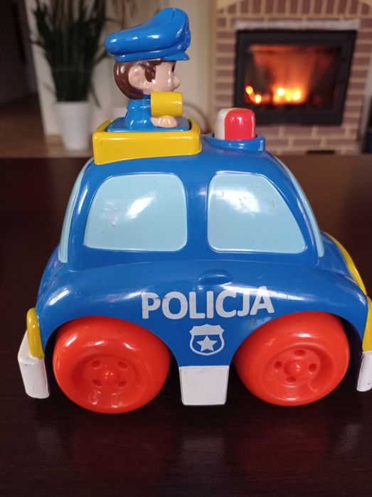Autko policyjne z napędem