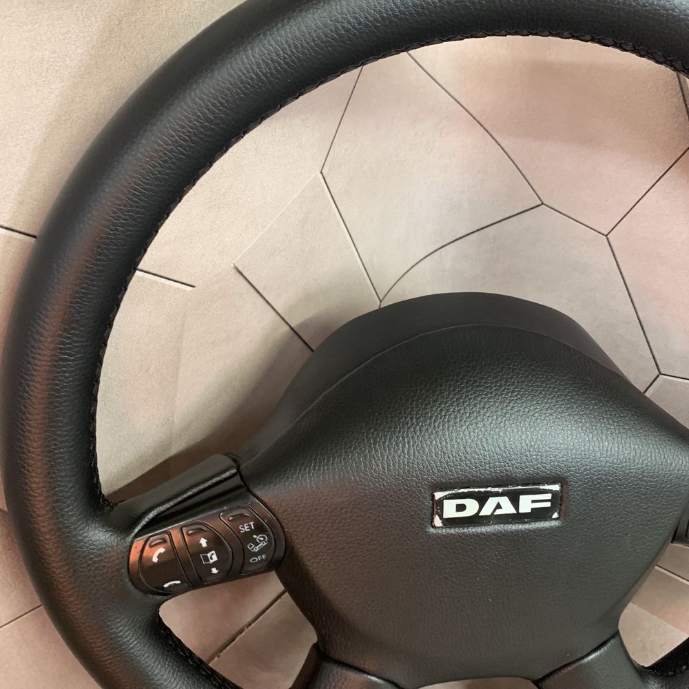 Перетягнутий руль на ДАФ DAF + перетянута заглушка на обмін