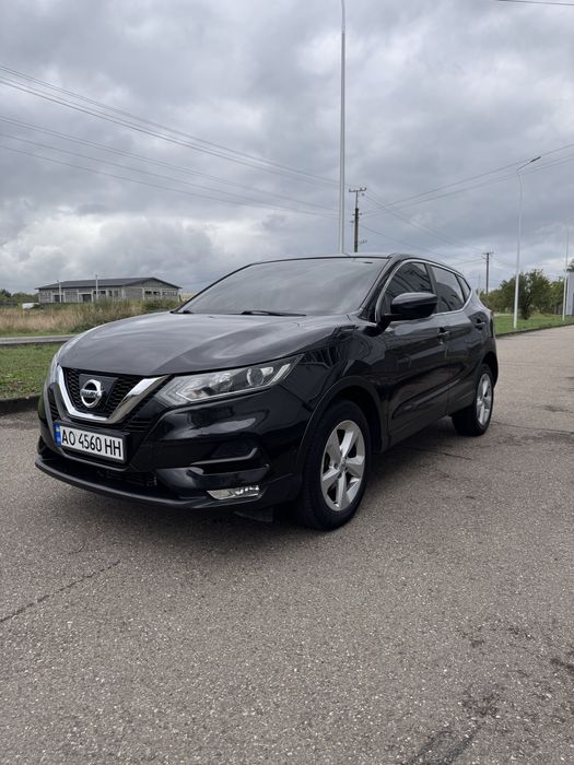 Nissan Qashqai 1.6 дизель автомат