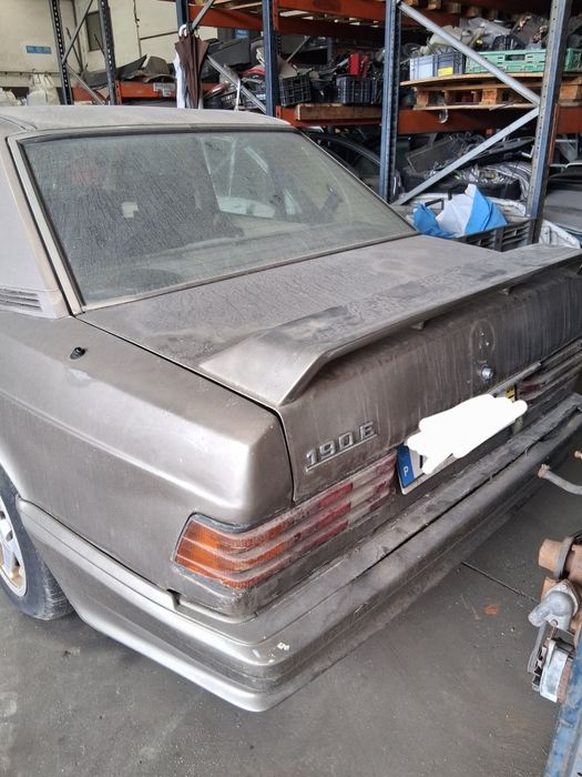 Mercedes 190 para peças