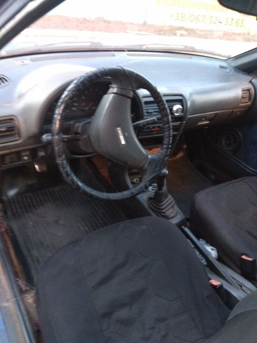 Suzuki Swift 1996 року