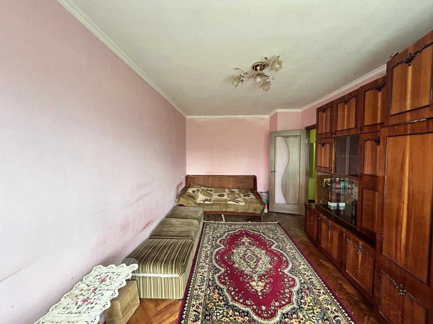 Продаж, 1 квартира, житловий стан, Петлюри 51 , хрущівка, Львів.