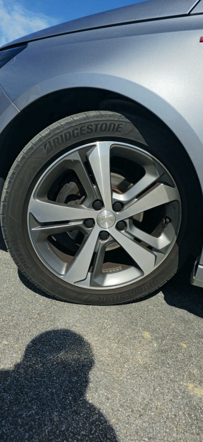 Pegeout 308 GT-LINE