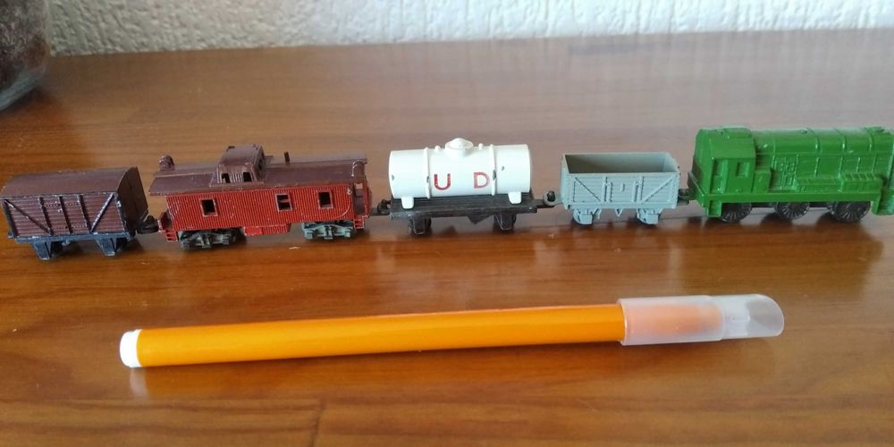 Bonecos monocromático,  Ou Comboios marca Lone star loocs